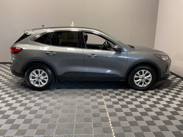 Used 2024 Ford Escape Active w/ Tech Pack #2 AWD/4WD image 7