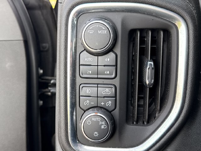 Used 2021 Chevrolet Silverado 1500 RST AWD/4WD image 36