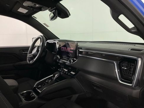 Used 2025 GMC Canyon Elevation w/ Convenience Package AWD/4WD image 30