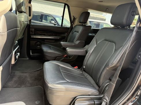 Used 2018 Ford Expedition Platinum AWD/4WD image 20