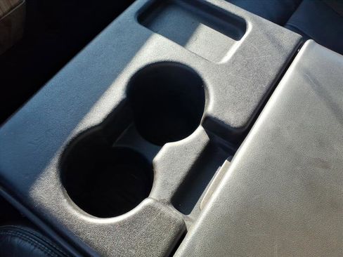 Used 2011 Ford F150 Lariat w/ Lariat Chrome Pkg image 19