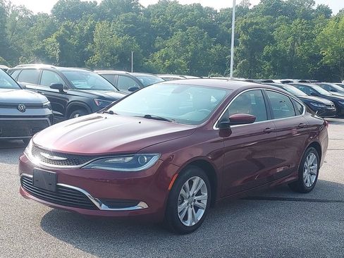 Used 2016 Chrysler 200 Limited FWD image 3