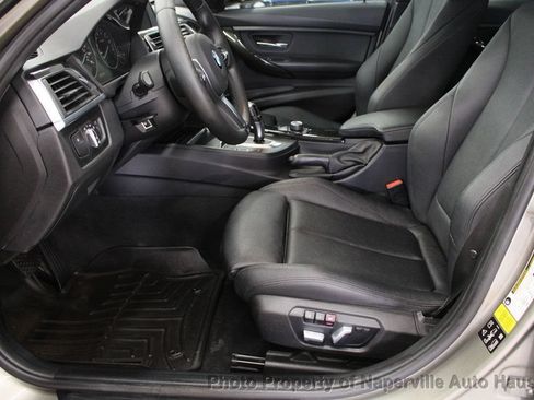 Used 2018 BMW 320i xDrive Sedan AWD/4WD image 9