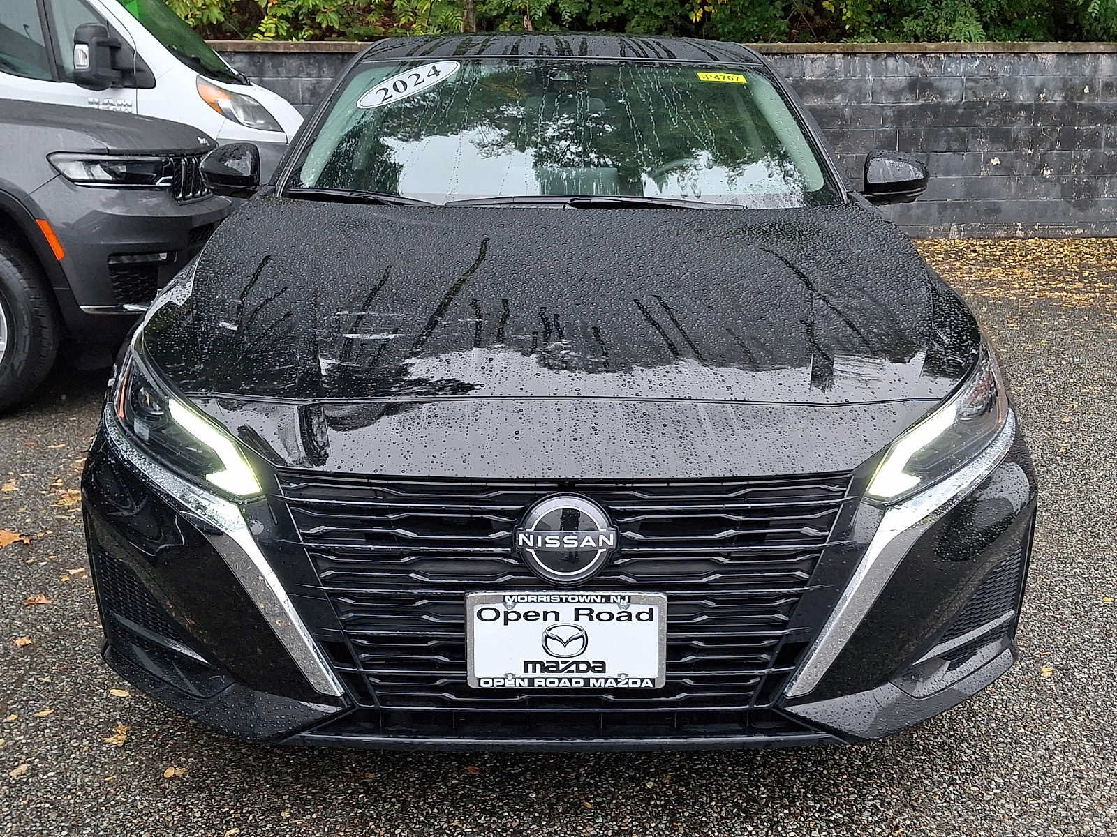 Used 2024 Nissan Altima 2.5 SL FWD image 2