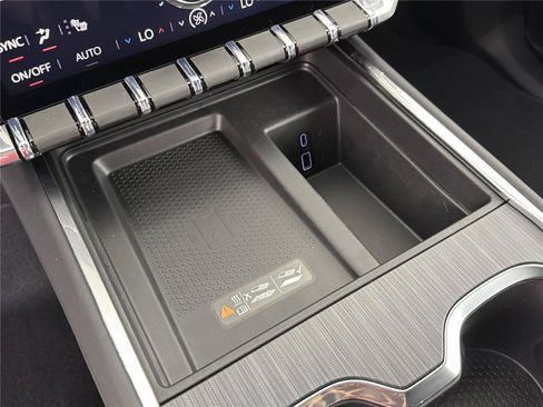 New 2026 GMC Acadia Elevation w/ Black Edition FWD image 32
