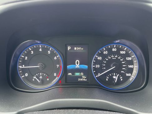 Certified 2022 Hyundai Kona SEL FWD image 8