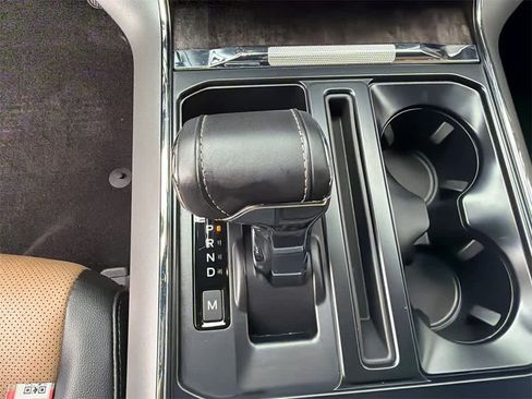 Used 2023 Ford F150 Lariat w/ Trailer Tow Package image 29