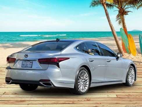 Used 2025 Lexus LS 500 w/ Interior Upgrade Package image 6