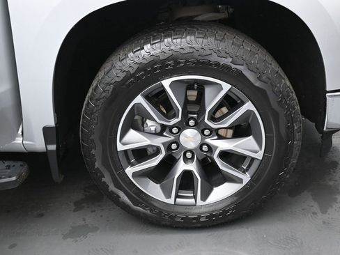 Used 2022 Chevrolet Silverado 1500 LT image 34