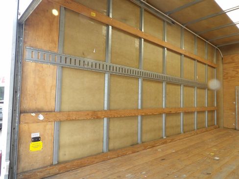 Used 2024 Ford E-350 and Econoline 350 Super Duty w/ Power Windows & Locks Group image 28