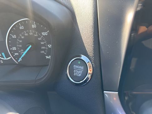 Used 2018 Ford EcoSport SE image 21