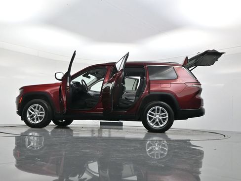 Used 2023 Jeep Grand Cherokee L Laredo w/ Luxury Tech Group I AWD/4WD image 59