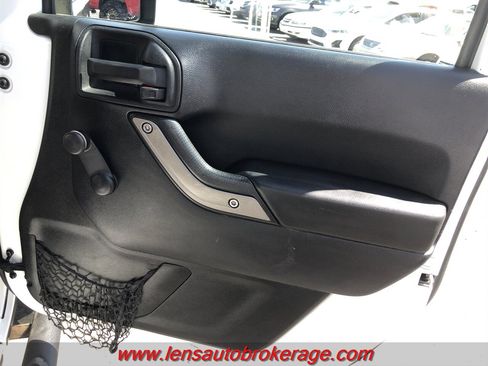 Used 2014 Jeep Wrangler Unlimited Sport AWD/4WD image 23