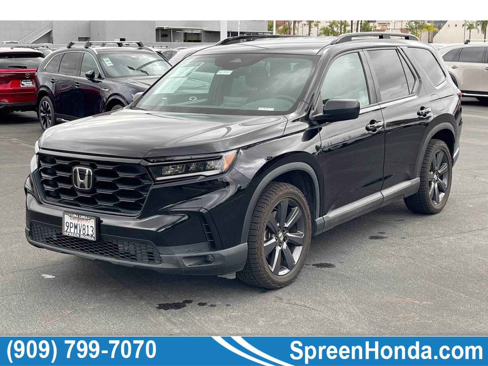 Used 2025 Honda Pilot Sport image 1