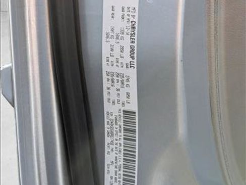 Used 2011 Dodge Grand Caravan Mainstreet image 15