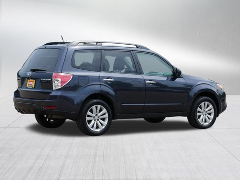Used 2012 Subaru Forester 2.5X Premium w/ All-Weather Pkg AWD/4WD image 7