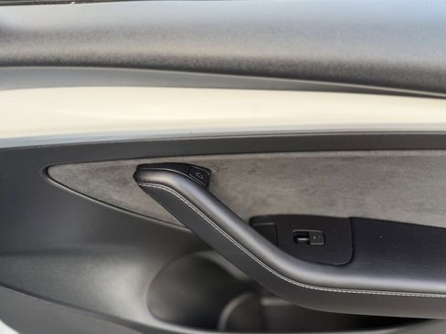 Used 2023 Tesla Model 3 Performance image 37