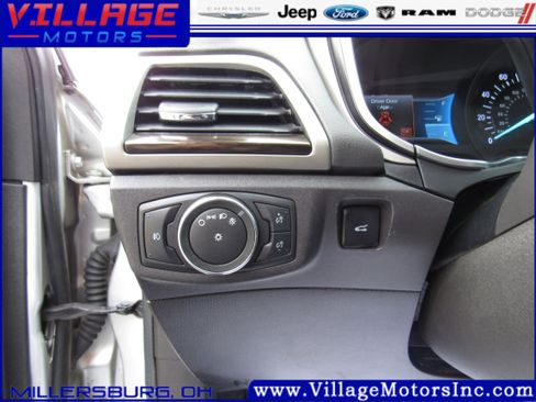 Used 2014 Ford Fusion SE w/ Equipment Group 202A image 10