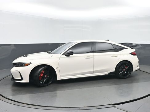 Used 2023 Honda Civic Type R image 6