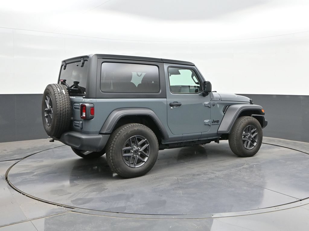 Used 2024 Jeep Wrangler Sport AWD/4WD image 13