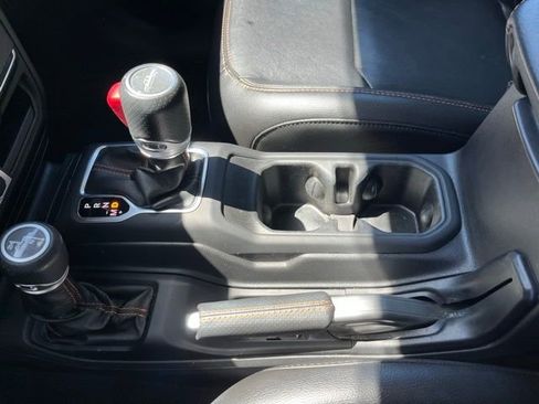 Used 2021 Jeep Gladiator Mojave AWD/4WD image 27