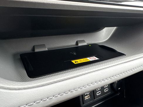 Used 2023 Toyota Highlander Limited image 28