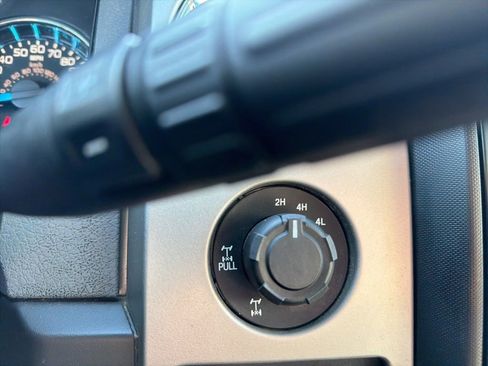 Used 2013 Ford F150 XLT w/ Luxury Equipment Group image 26