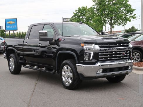 Used 2021 Chevrolet Silverado 2500 LTZ w/ LTZ Plus Package AWD/4WD image 2