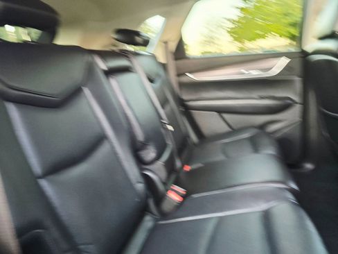 Used 2017 Cadillac XT5 Luxury w/ Driver Awareness Package image 33