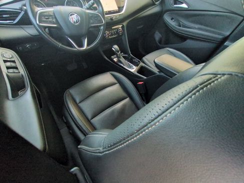 Used 2020 Buick Encore GX Essence FWD image 19
