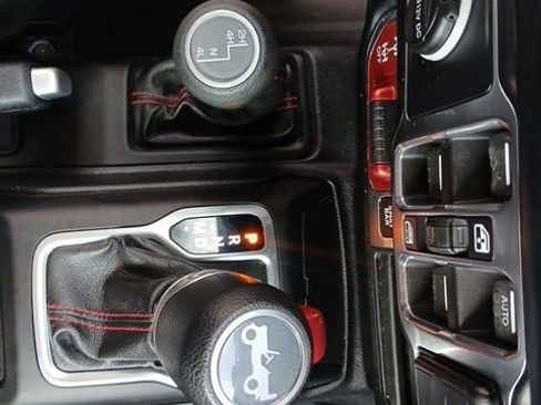 Used 2019 Jeep Wrangler Unlimited Rubicon image 61