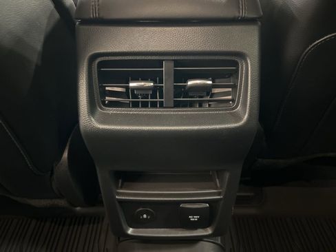 Certified 2024 Ford Edge SEL w/ Convenience Package image 26