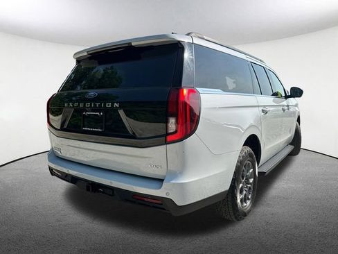 Used 2025 Ford Expedition Max Active AWD/4WD image 17