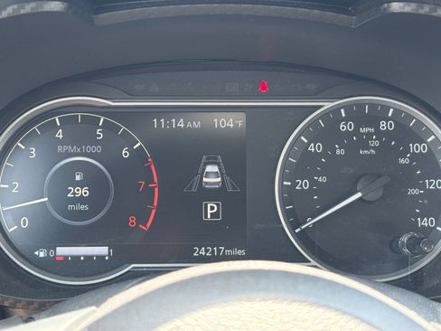 Used 2025 Nissan Versa SV FWD image 38