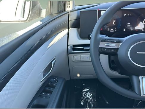 Used 2025 Hyundai Tucson SEL image 17