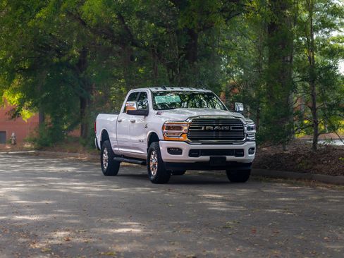 Used 2023 RAM 2500 Laramie AWD/4WD image 41