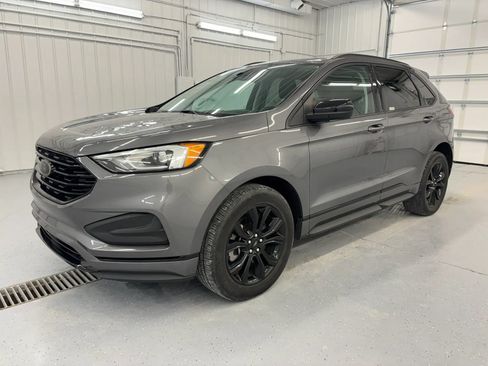 Used 2022 Ford Edge SE w/ Black Appearance Package AWD/4WD image 9