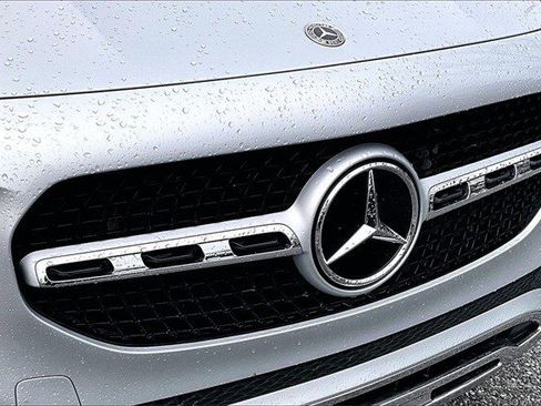 Certified 2023 Mercedes-Benz GLA 250 4MATIC image 35