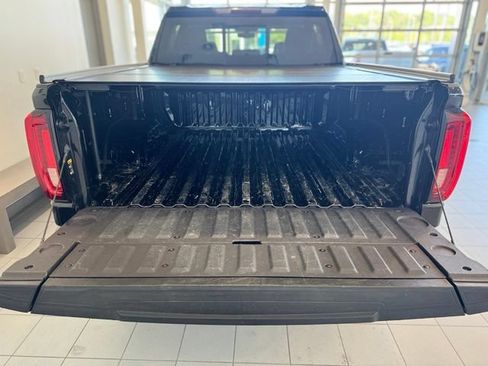 Used 2019 GMC Sierra 1500 SLT w/ SLT Premium Package AWD/4WD image 39