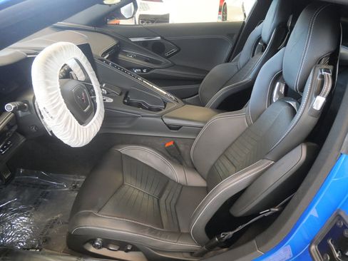 Used 2024 Chevrolet Corvette Stingray Preferred Cpe w/ Z51 Performance Package image 12