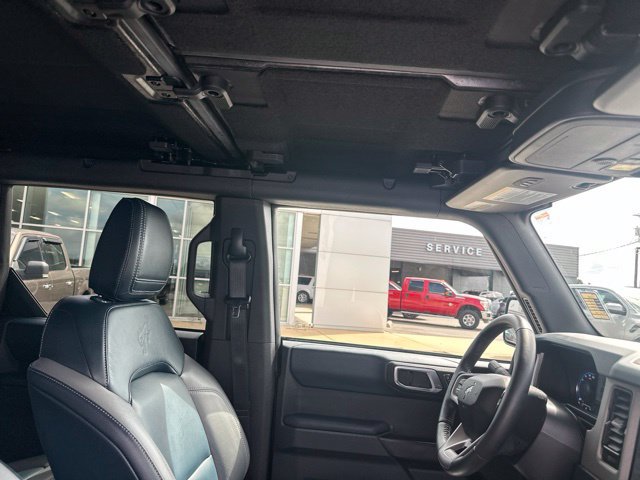 Used 2024 Ford Bronco Outer Banks AWD/4WD image 10