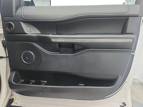 Used 2019 Ford Expedition XLT w/ Equipment Group 202A image 30