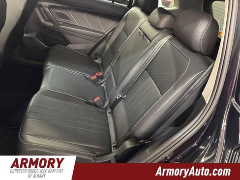 Used 2022 Volkswagen Tiguan SE image 26