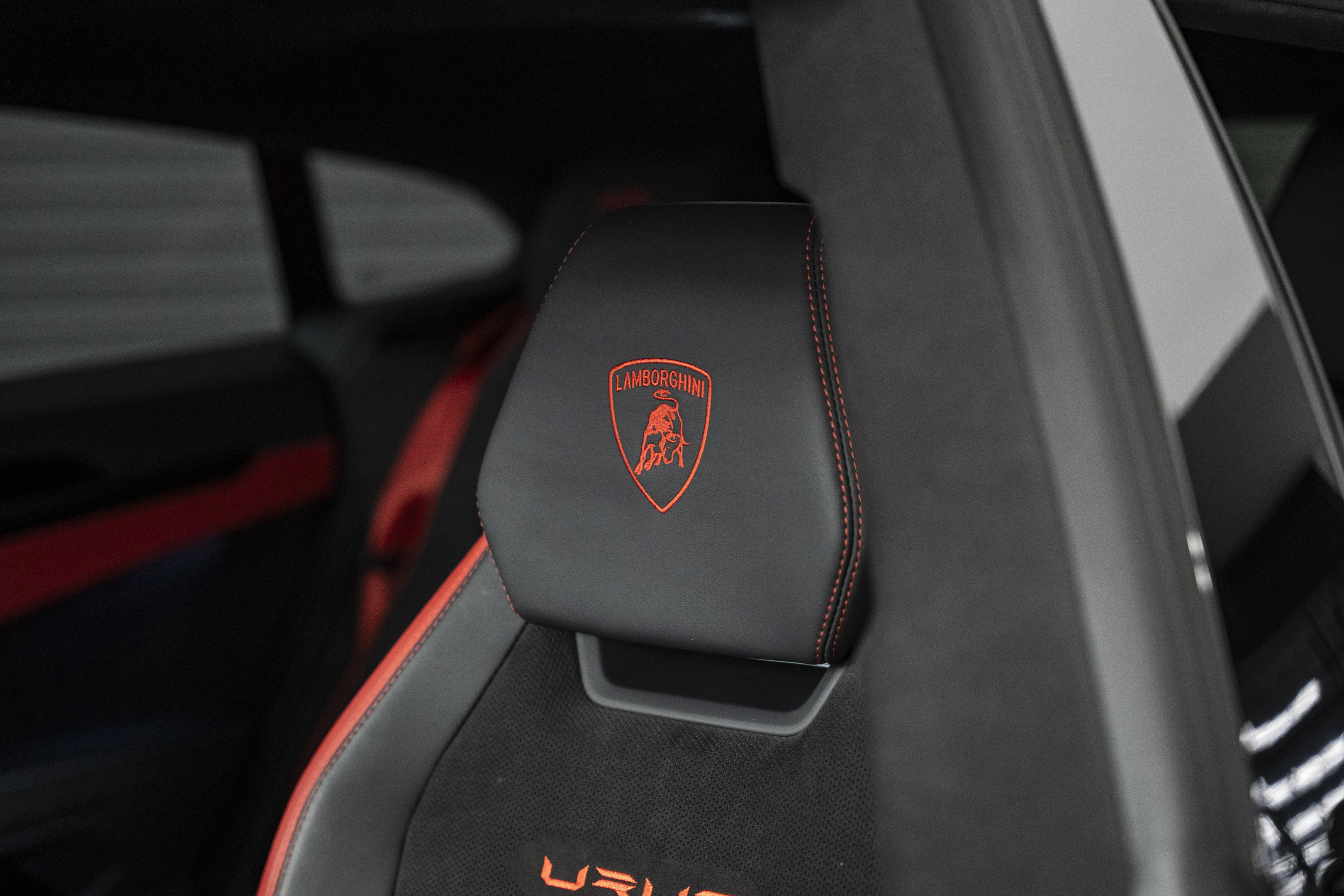 Used 2024 Lamborghini Urus S AWD/4WD image 22