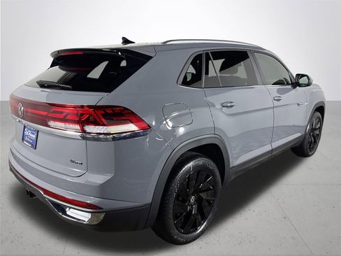 New 2026 Volkswagen Atlas Cross Sport SE image 6