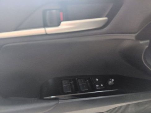 Used 2025 Toyota Camry LE image 11