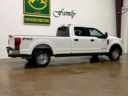 Used 2021 Ford F250 XL AWD/4WD image 3