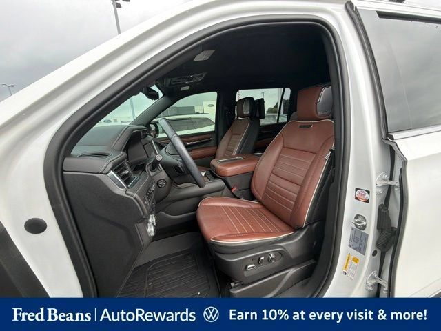 Used 2023 GMC Yukon XL Denali Ultimate AWD/4WD image 24