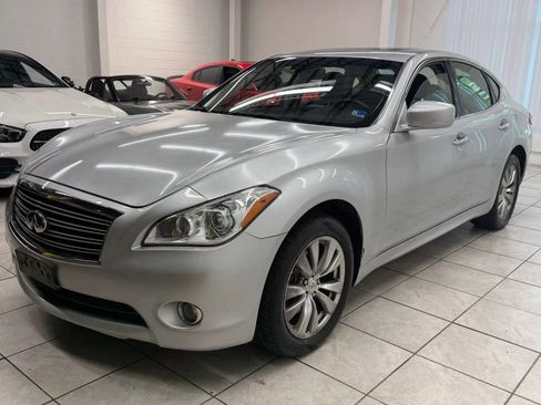 Used 2014 INFINITI Q70 3.7 w/ Premium Package AWD/4WD image 3