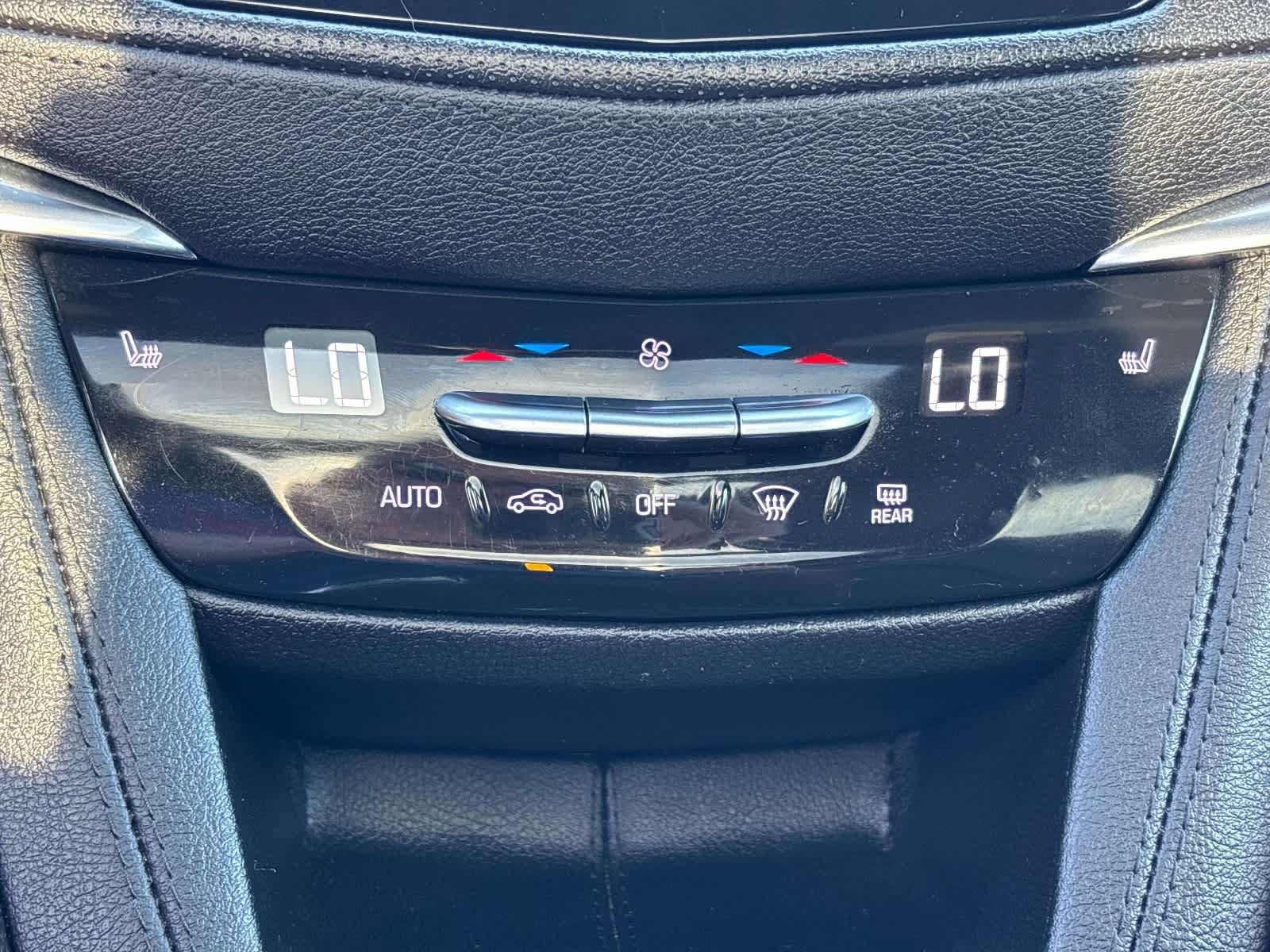 Used 2022 Cadillac XT5 Sportv AWD/4WD image 29